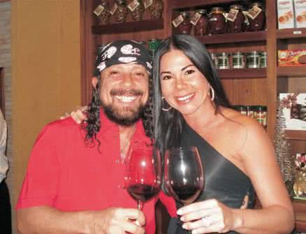 Imagem Mulher de Bell Marques vai fechar loja de vinhos