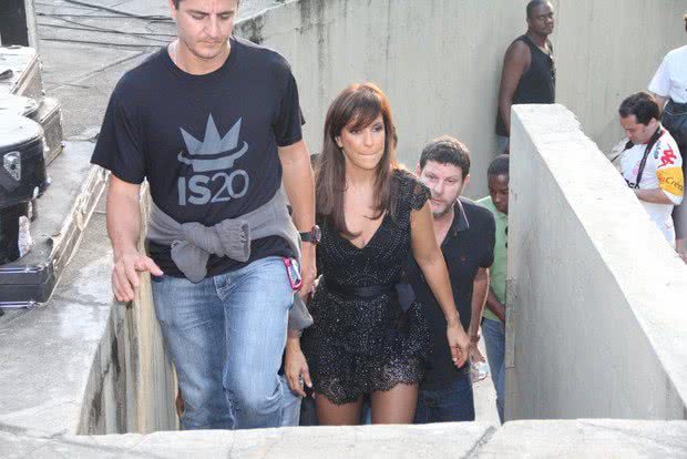 Imagem Ivete Sangalo aparece com novo visual: de franjinha
