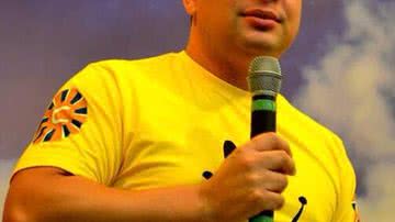 Imagem Pastor de igreja que aceita homossexuais será entrevistado no Se Liga Bocão hoje
