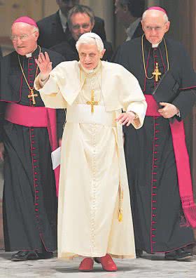 Imagem Bento Bento XVI  vai renunciar dia 28 de fevereiro