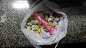 Imagem PM prende dois com drogas em Simões Filho