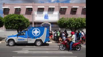 Imagem Futebol dentro de escola termina em morte em Feira de Santana