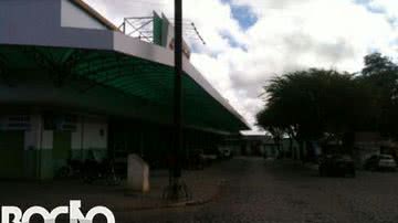Imagem Amargosa sitiada: comerciantes fecham as portas e população silencia
