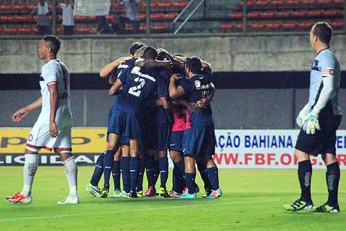 Imagem Em duelo dos opostos, Bahia e Jacuipense se enfrentam na Fonte