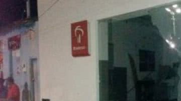 Imagem Ibiquera: bandidos explodem caixa eletrônico do Bradesco