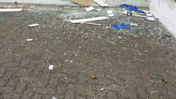 Imagem Caixas do Banco do Brasil e da CEF são explodidos em São Francisco do Conde