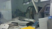 Imagem Bandidos explodem caixa do BB e casas são atingidas em Feira