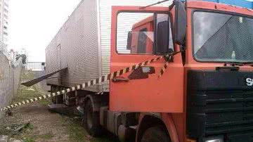 Imagem Carreteiro é encontrado morto dentro de caminhão no Extra Paralela