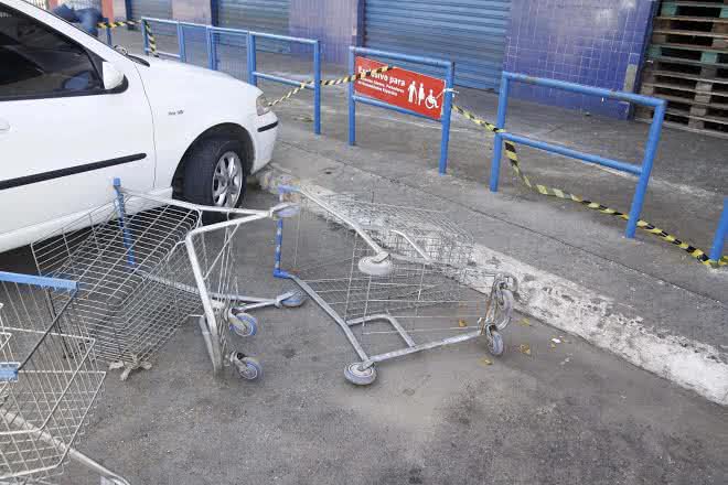 Imagem Greve da PM: Cesta do Povo de Ogunjá também é saqueada