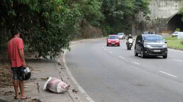 Imagem Embrulho parecia um corpo, mas era só um animal