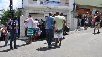 Imagem Homem é executado dentro de veículo na Santa Cruz
