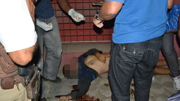 Imagem Jovem é executado com mais de 10 tiros em Feira de Santana