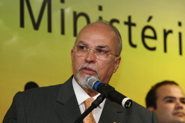 Imagem Eleições: PP de Negromonte garante apoio ao PT de Wagner em 2014