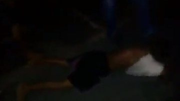 Imagem Cenas fortes: após roubo, homem é espancado até a morte em Salvador