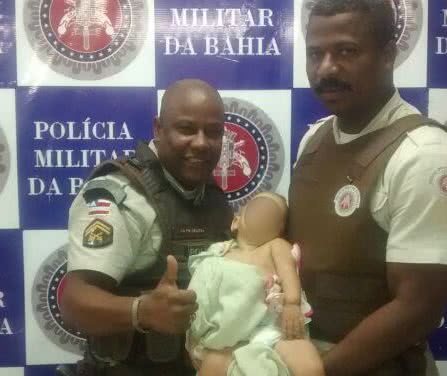Imagem Pai sai para usar droga e abandona a filha de 1 ano em casa