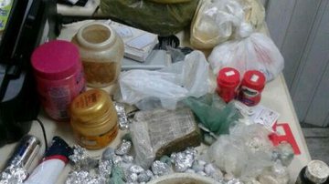 Imagem Aposentada da secretaria de Educação vendia drogas na Ondina