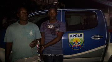 Imagem Pai e filho são presos com armas em Salvador