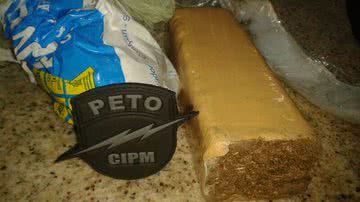 Imagem PM prende homens com maconha em Paripe