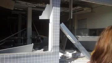 Imagem Ibicuí: ladrões destroem agência do BB e casas são atingidas