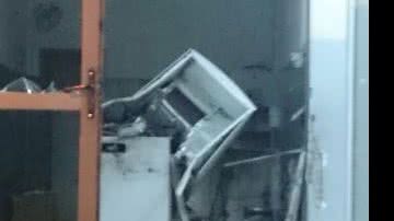 Imagem Bandidos explodem e levam dinheiro de caixa do Bradesco em Cascavel