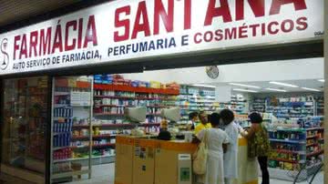 Imagem Bandidos assaltam farmácia vestidos de seguranças