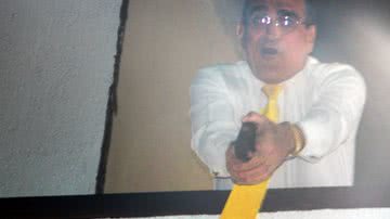 Imagem Subsecretário de Segurança atira em porta para impedir invasão do MST no CAB