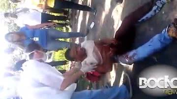Imagem Assista ao resgate do suspeito de assalto baleado na região do Iguatemi