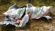 Imagem Corpo de homem é encontrado enrolado em saco na zona rural de Feira de Santana