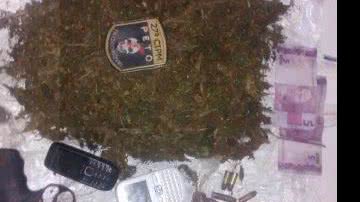 Imagem Acusado de tráfico é preso com arma e droga em Maragojipe