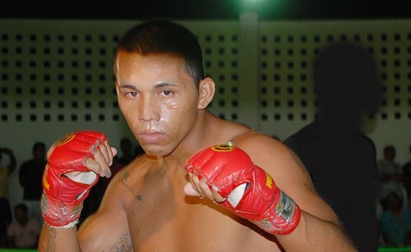 Imagem Lutador de MMA é morto a tiros em Tucano