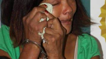 Imagem Mulher mata o marido, decepa o pênis e dorme com o corpo por 19 dias