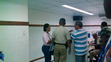 Imagem Mulher de auditor fiscal descobre traição e tenta matar amante