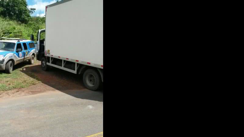 Imagem Caminhão com leite é roubado e saqueado em Valéria 