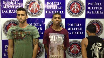Imagem  Polícia Militar prende traficantes no Pau Miúdo 