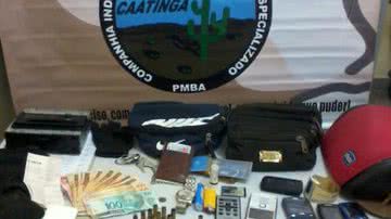 Imagem Polícia apreende esmeraldas e armas em Caldeirão