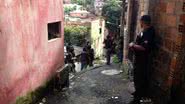 Imagem Polícia realiza mega operação no bairro de Tancredo Neves