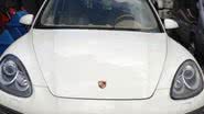 Imagem Pego em blitz, dono do Atacadão Centro Sul não paga IPVA e Porsche é apreendido