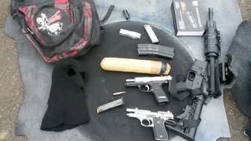 Imagem  Operação conjunta da PM, Polícia Federal e PRF apreende fuzil na BR 324