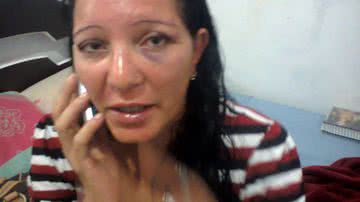 Imagem Mulher vai atrás do marido que estava com amante e apanha de PMs