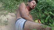 Imagem Homem é amarrado por populares acusado de estuprar garota de 13 anos
