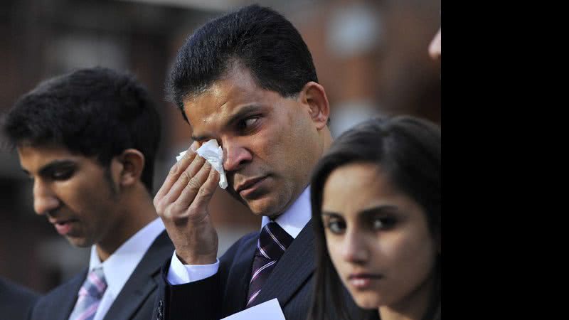 Imagem Família de enfermeira suicida faz missa de homenagem