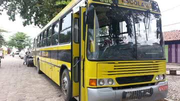 Imagem Estudantes matam colega a tiros dentro de ônibus escolar em Mar Grande