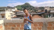 Imagem  Adolescente é morto com tiro no peito enquanto brincava no Rio