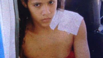 Imagem  Com filho de 2 anos nos braços, enteada é esfaqueada pelo padrasto 