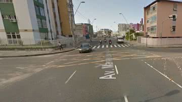 Imagem   Travesti discute com cliente e é baleado na Av. Manoel Dias da Silva