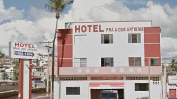 Imagem Bandidos roubam hotel na Boca do Rio e defecam na recepção do local