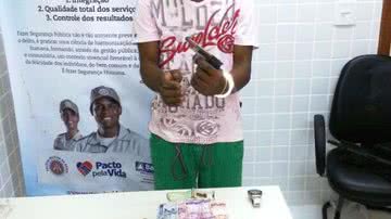 Imagem PM prende homem acusado de tráfico no Subúrbio