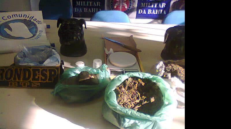 Imagem Homem é assassinado em posse de mais de três kg de maconha