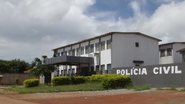 Imagem Ao tentar roubar loja de umbanda, ladrão se assusta com imagem e desmaia