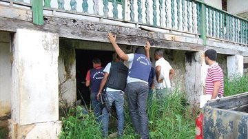Imagem Policial apreende farta quantidade de explosivos dentro de fazenda em Itapebi